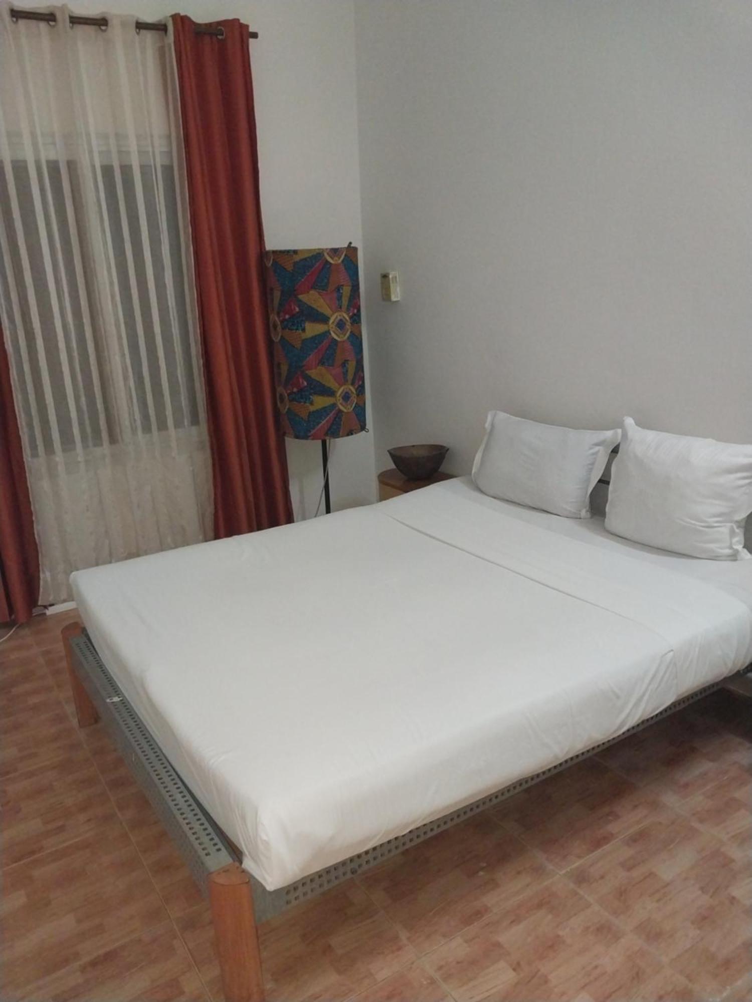 Chez Ousmane Fall Asecna Сент Луис Екстериор снимка