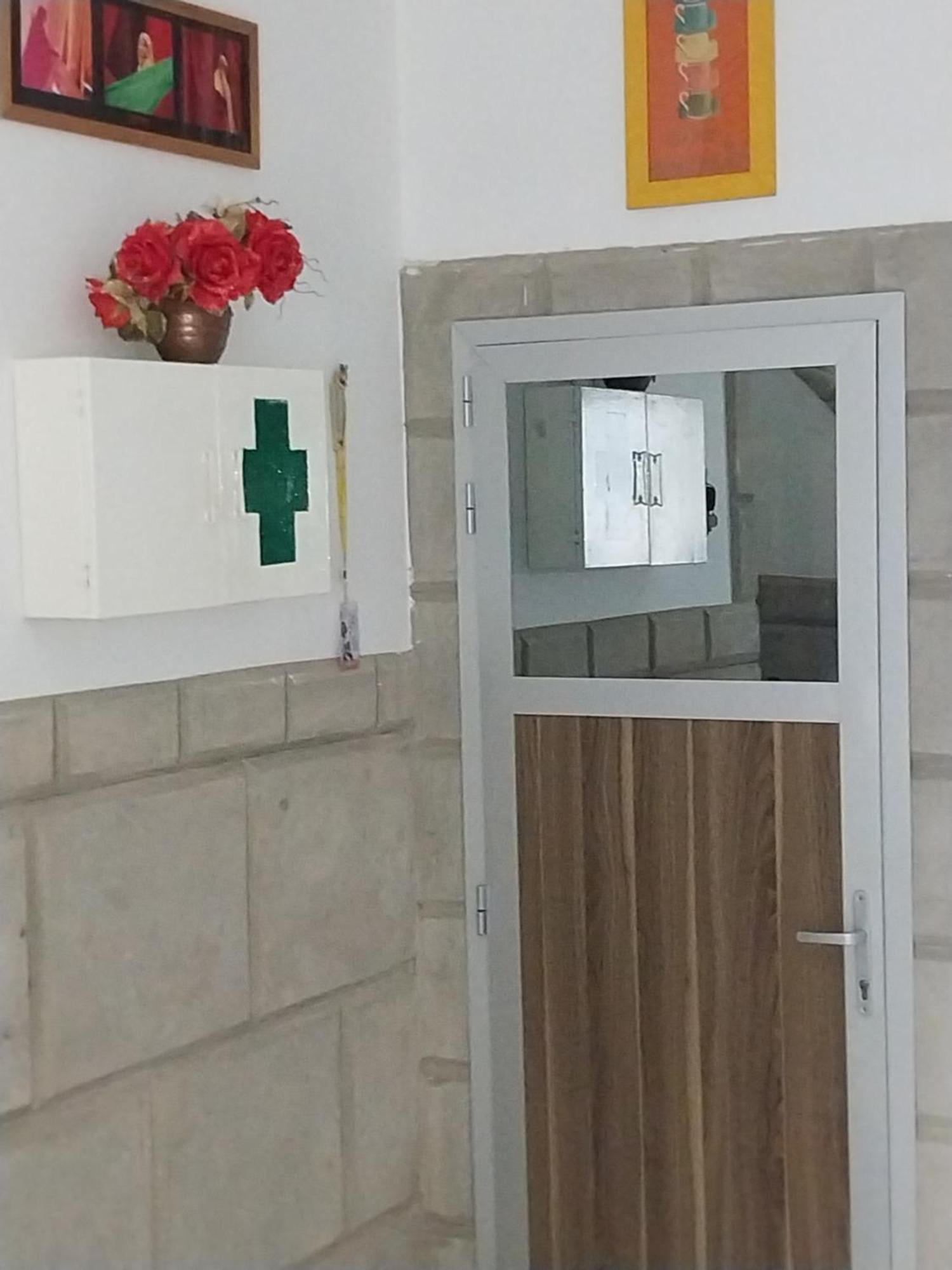 Chez Ousmane Fall Asecna Сент Луис Екстериор снимка